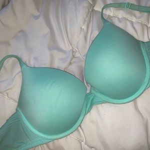 ⚡️FLASH SALE⚡️ VS pink bra